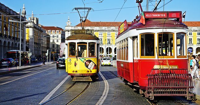 Werknemer gooit eigen ruiten in na arbeidsongeval op de tram