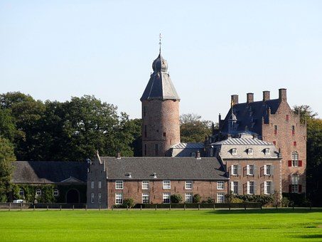 Verkoopopbrengst inventaris klooster is row