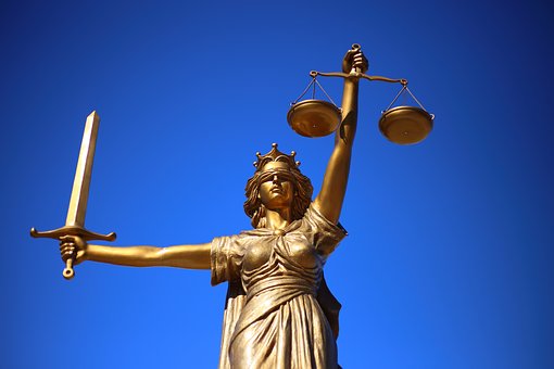 Zwijgen over opeenstapeling functies leidt tot ontslag