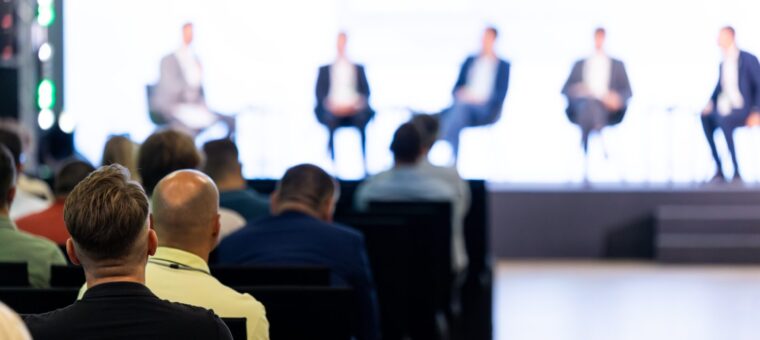 Ledenvergadering 2025 – tijdens de conferentie staan AI, personeel, rechte rug en PE centraal